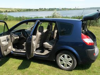 Renault Grand Scenic foto 6