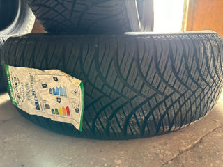 4X 215 / 60 R16 NOI Iarna foto 5