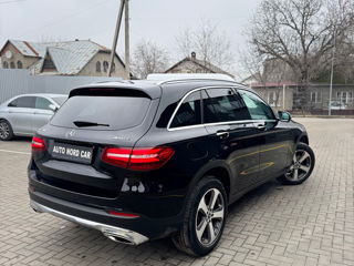 Mercedes GLC foto 4