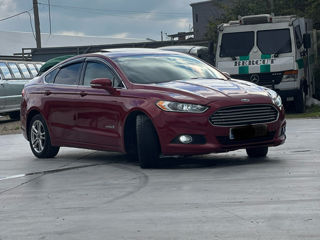 Ford Fusion foto 4