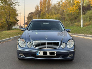 Mercedes E-Class foto 3