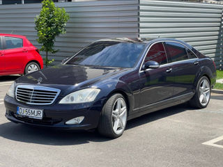 Mercedes S-Class