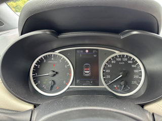 Nissan Micra foto 12