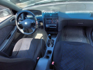 Toyota Avensis foto 8