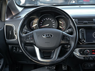 KIA Rio foto 11