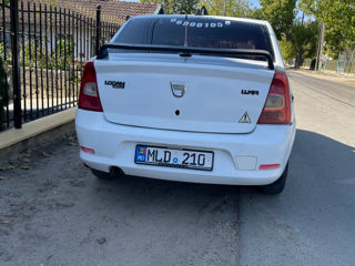 Dacia Logan foto 2