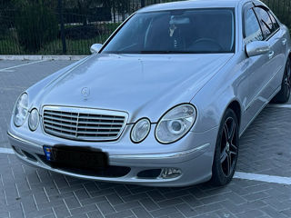 Mercedes E-Class foto 3