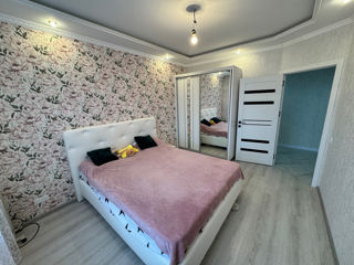 Apartament cu 2 camere, 61 m², Molodova, Bălți foto 6