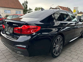 BMW 5 Series foto 14