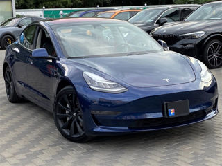 Tesla Model 3 foto 4