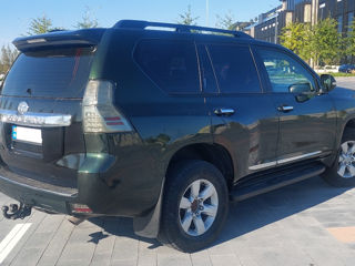 Toyota Land Cruiser Prado foto 4