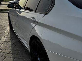 BMW 3 Series foto 4