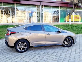 Chevrolet Volt foto 13