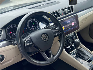 Skoda Superb foto 8