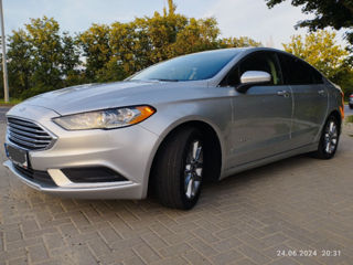 Ford Fusion foto 6