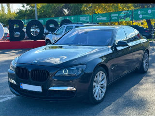 BMW 7 Series foto 8