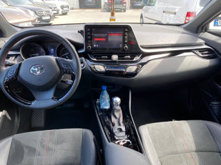 Toyota C-HR foto 10