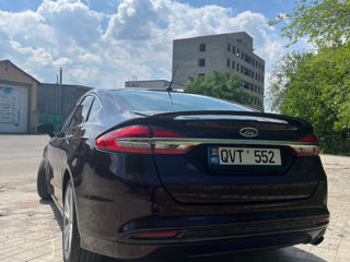 Ford Fusion foto 4