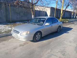 Hyundai Sonata foto 2