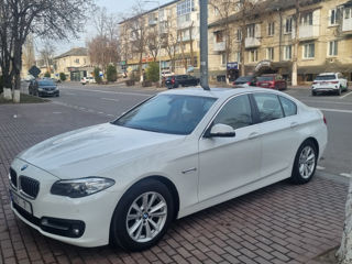 BMW 5 Series foto 3