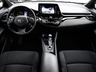 Toyota C-HR foto 7