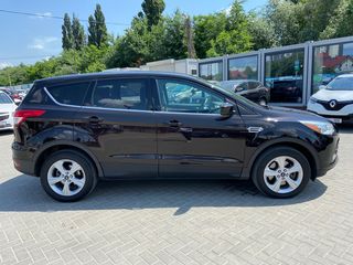 Ford Escape foto 5