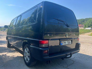 Volkswagen Volkswagen Caravelle foto 2