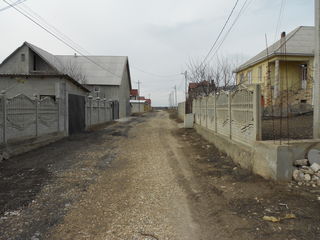 Cruzești, str. Bănulescu-Bodoni 44 - suburbia apropiată a Chișinăului. Direcția Togatin-Vadul Vodă foto 1