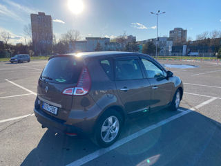 Renault Scenic foto 2