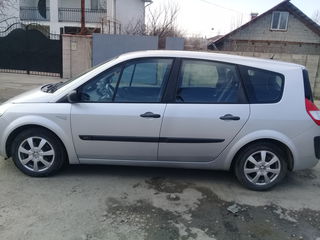 Renault Grand Scenic foto 7