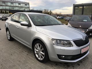 Skoda Octavia foto 1