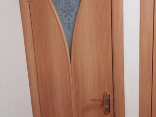 Uși din lemn