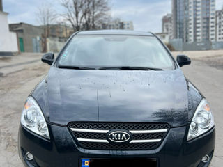 KIA Ceed foto 2