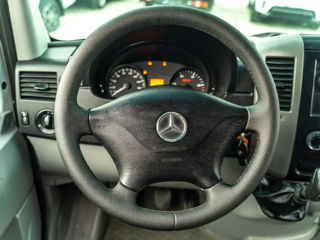 Mercedes 7 Locuri cu TVA 319 foto 9