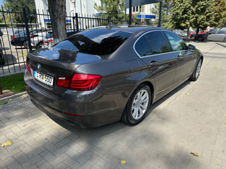 BMW 5 Series foto 4