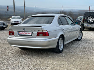 BMW 5 Series foto 2