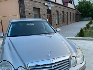 Mercedes E-Class foto 4