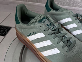 Vând Adidas Gazelle , Originale , NOI !!! foto 1