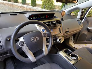 Toyota Prius + foto 3