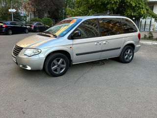 Chrysler Voyager foto 4