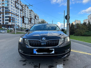 Skoda Octavia foto 1