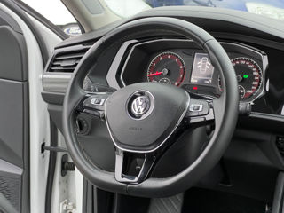 Volkswagen Jetta foto 9