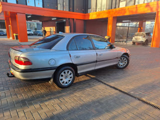 Opel Omega foto 4