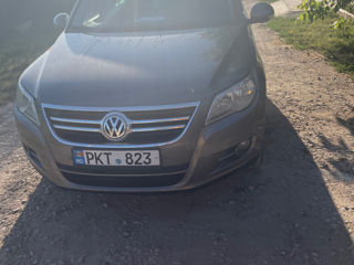 Volkswagen Tiguan foto 1