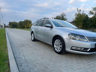 Volkswagen Passat foto 2