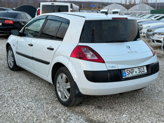 Renault Megane foto 4