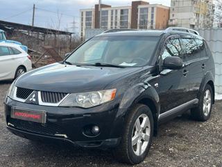 Mitsubishi Outlander foto 3