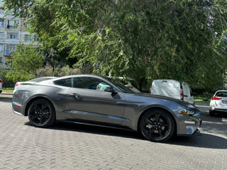 Ford Mustang foto 3