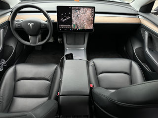 Tesla Model 3 foto 9