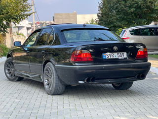 BMW 7 Series foto 6